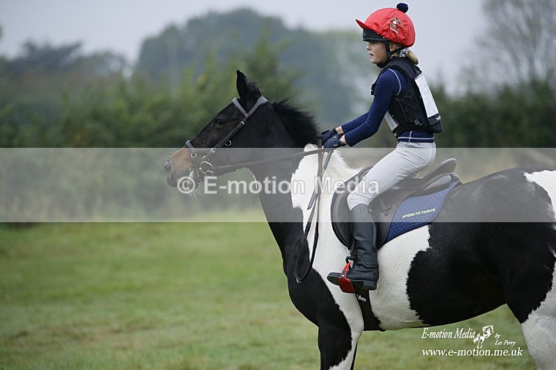 WWHT 171021 0097 - Novice Restricted (0.80m)  17/10/21
