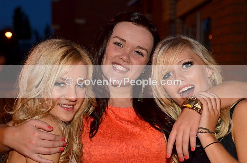 COU_4622 - Prom Favourites