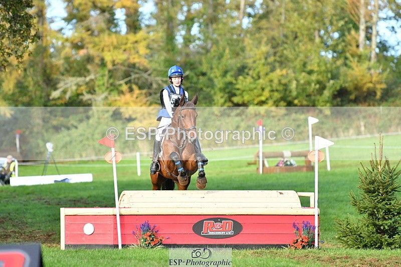 251025A-160125-21963 - G-516-Zara.Bucknell