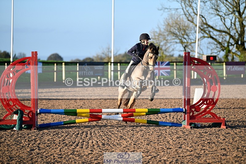 241026A-085440-00329 - SAT Cls 19 Clear Round 50cm