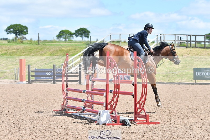 240609A-123043-05197 - Cls 18 Snr Newcomers and 1.10m Open