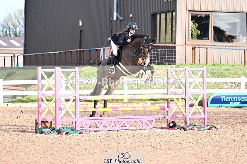 260128-104343-00147 - Clear Round & Brit Nov 90cm