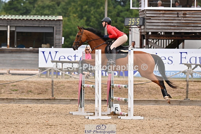 250817A-105726-03966 - Cls 16 Snr British Novice