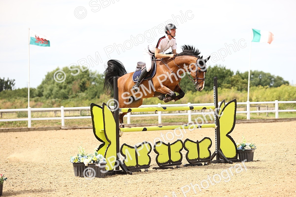 SBM_002016 - Class 16 - GFS Senior Newcomers 1.25m