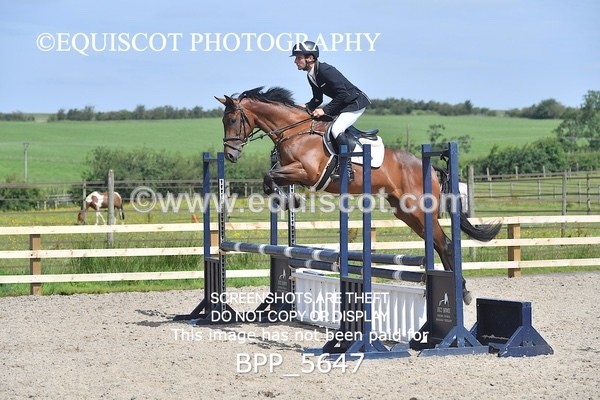 BPP_5647 - CLASS 3 Senior BritiNovice/ 90cm Open