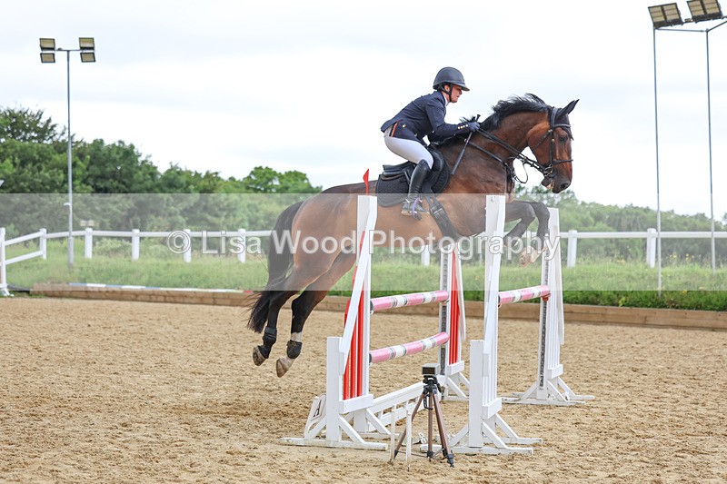 3E7A4198 - Class 7: Senior Newcomers/1.10m open