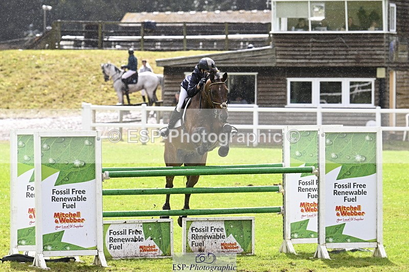 250831A-132757-10516 - Cls 37 Snr 1.35m Grand Prix