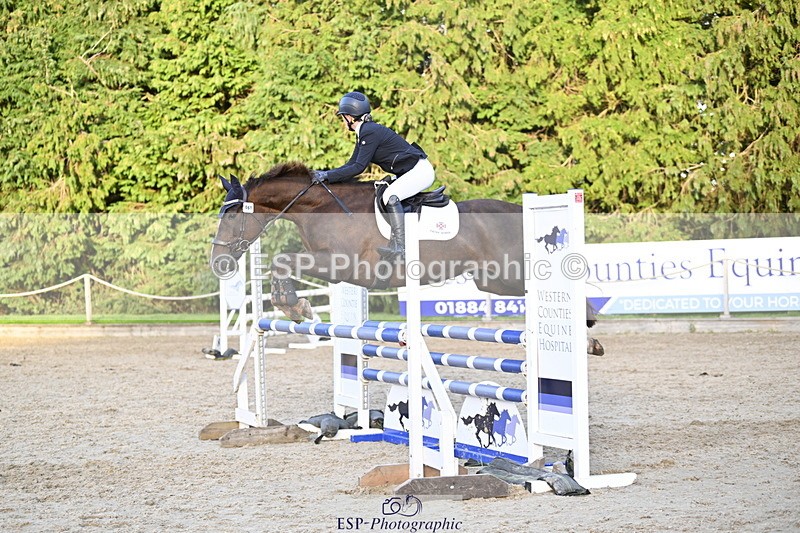 251005A-173900-05439 - Cls 11 Open 1m-1.05m