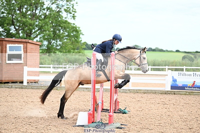 240611A-171712-00505 - 70cm