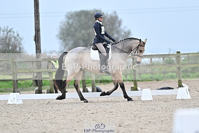 241103-145854-02668 - Novice 1 - 14.44 to 16.08