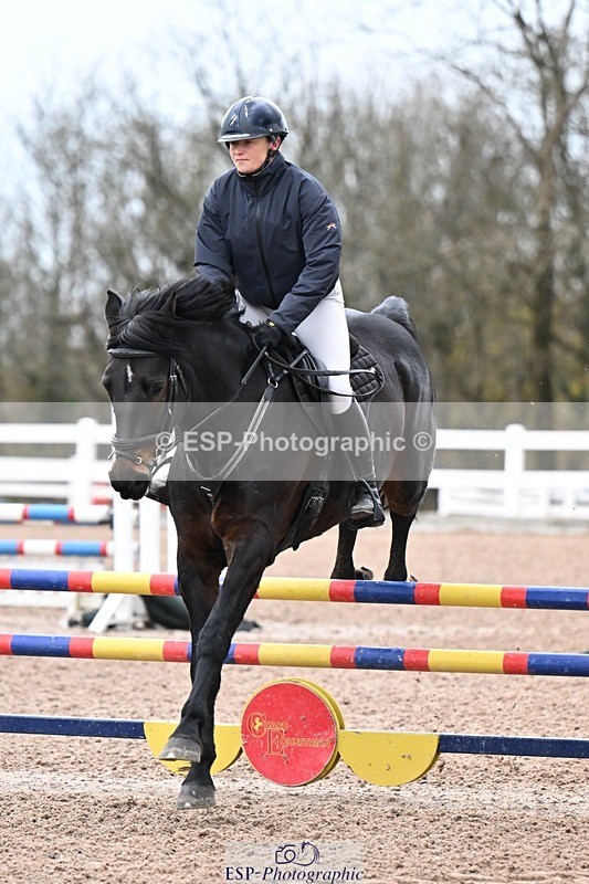 251205-101327-00172 - Cls 2 Snr British Novice and 90cm