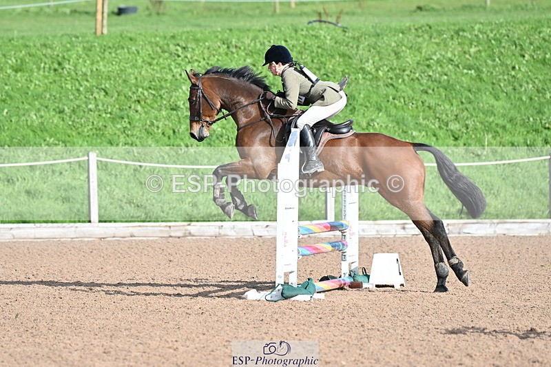 231029A-110056-02861 - 80cm Club and Schools