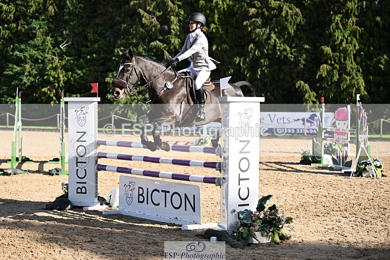 251024A-130932-10611 - C-253-Tabitha.Baker