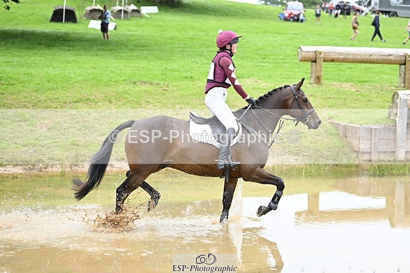 240803-123854-04425 - 077-Georgie_Selley-VICARSTOWN_VICTOR