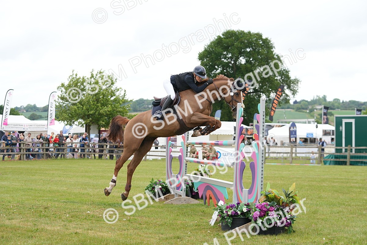 SBM_05291 - Class 201 - British Horse Feeds Speedi Beet Horse of the Year Show Grade  C