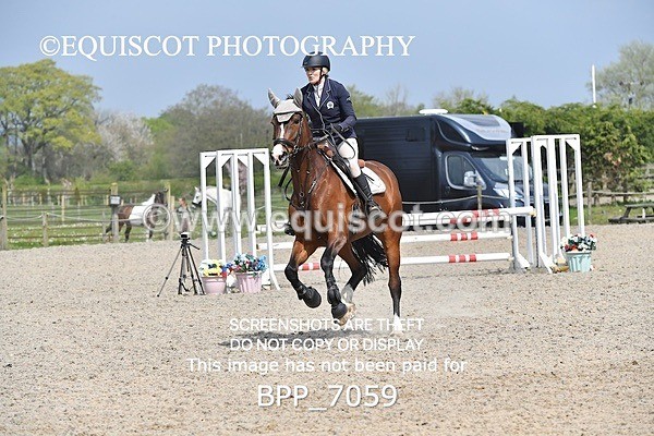 BPP_7059 - CLASS 5 FRI Veterans Show Jumping
