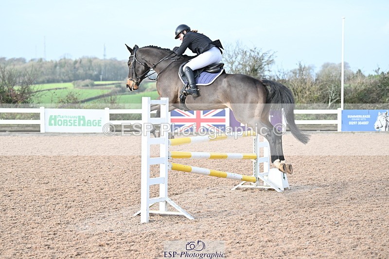 231208A-112904-00489 - Cls 4 Snr 1.05m Open