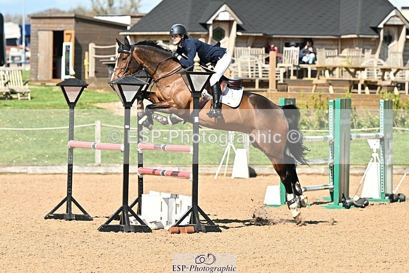 250416-152040-01693 - Cls 6 Foxhunter and 1.20m