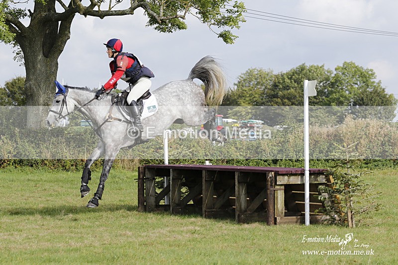  WWHT 171021 2971 - Intermediate (0.90m)  17/10/21