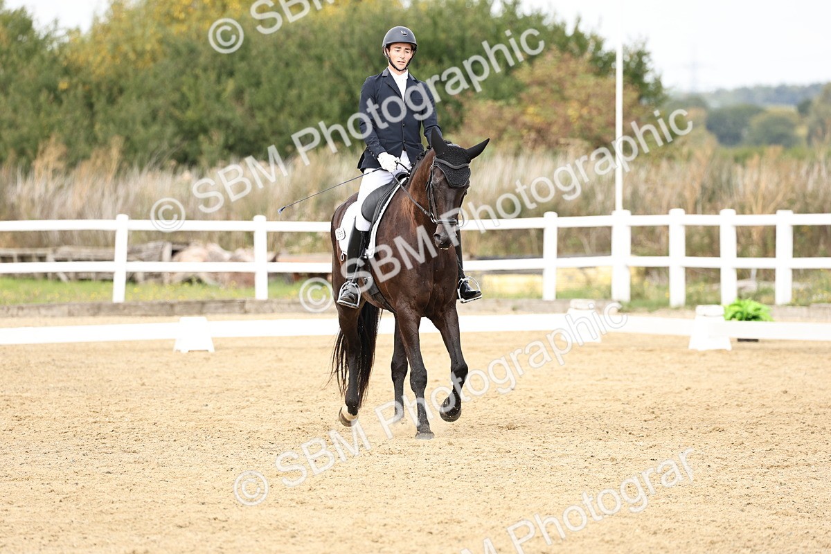 SBM_013084 - Class 3 - Novice 4 - 11.43-12.25