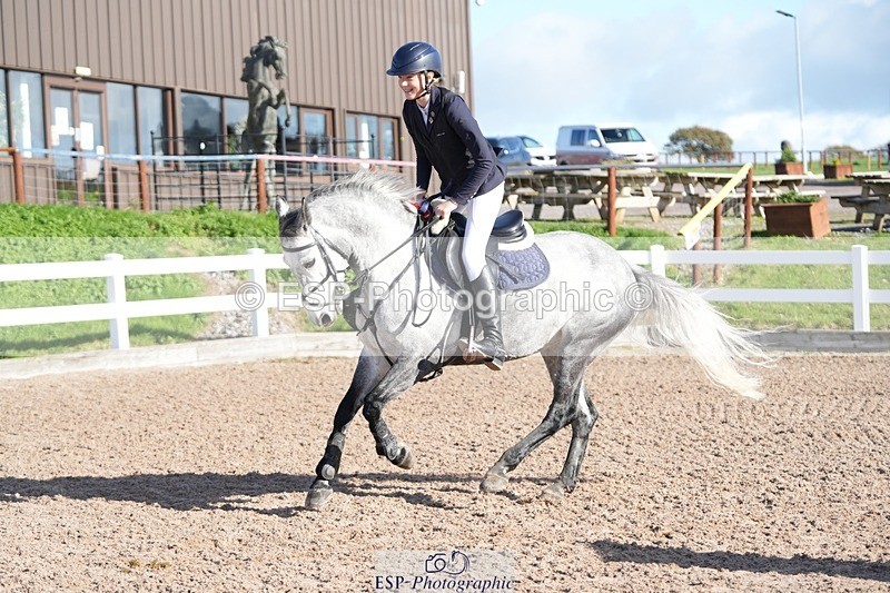 251025-131853-00517 - Cls 9 Pony Winter Discovery and 90cm