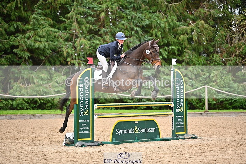 251026A-141019-25038 - G-566-Charlotte.Smith