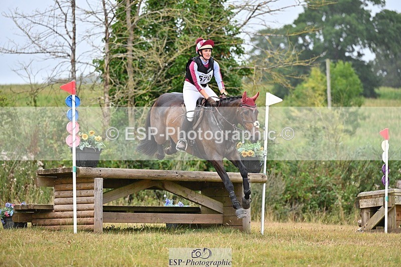 250803A-125959-13564 - M-570-Lizette.Jackman-MURPHYS.GAUNTLET