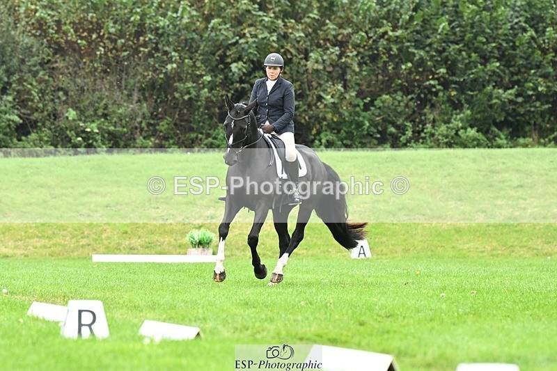 241024-144042-04576 - 418-Georgina.Marks-IM.ON.FIRE