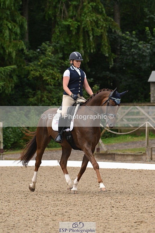 250719A-093801-02983 - 144-Verity.Perry-Vogue