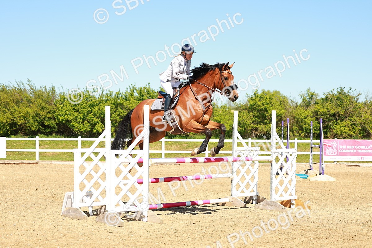 SBM_001102 - Class 4 - Senior Newcomers 1.10m