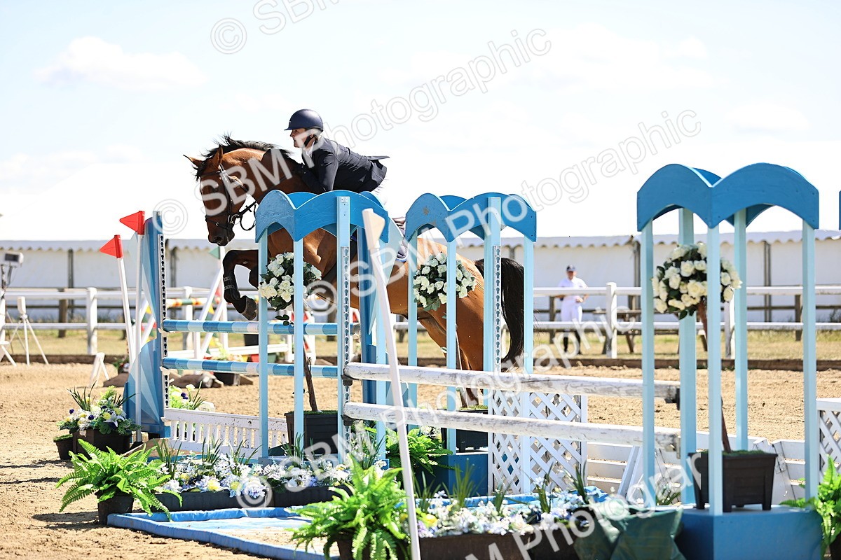SBM_015130 - Class 16 - Senior foxhunter - 1.20m Open