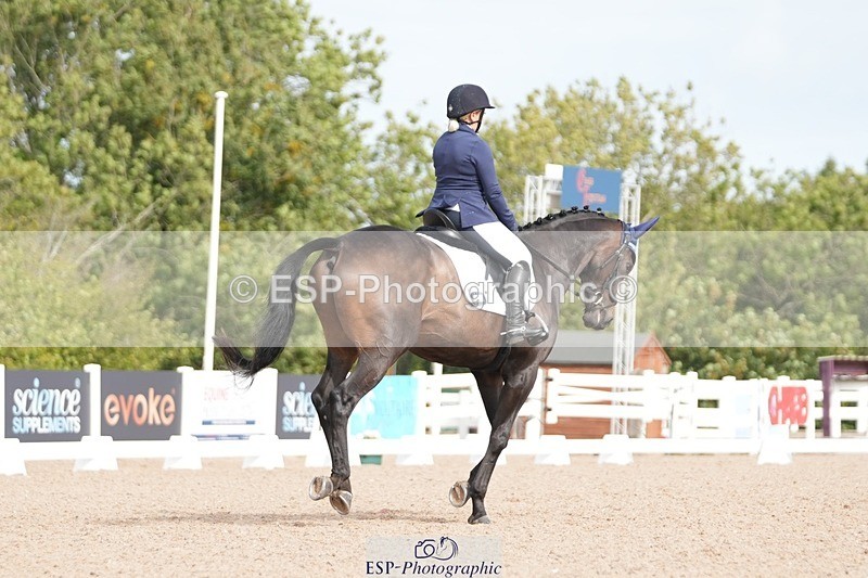 250906-103556-01285 - 033-Caroline.HeardNever.Wait