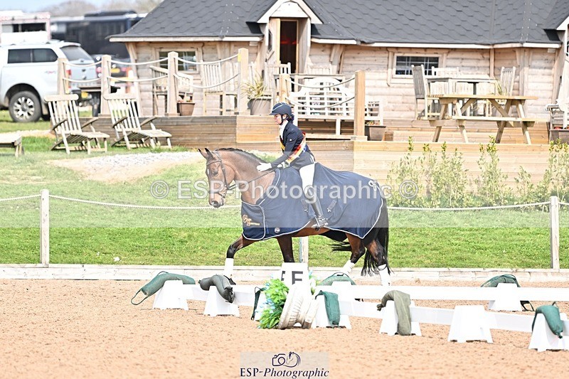 250403-133858-02111 - Cls 3 Adv Medium Presentations