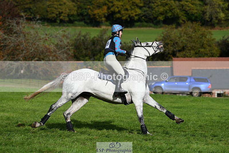 251024A-120210-09128 - B-109-Zoe.Davies