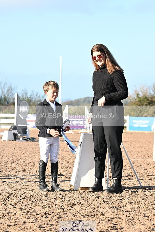 241026A-103259-00176 - SAT Cls 3 Pony Intro 70cm