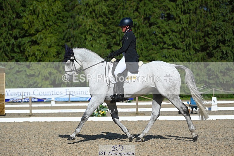 230526-171112-07522 - 261-COOLEY_NOW_OR_NEVER-Georgina_Herrling-WEDTrotUp+DR