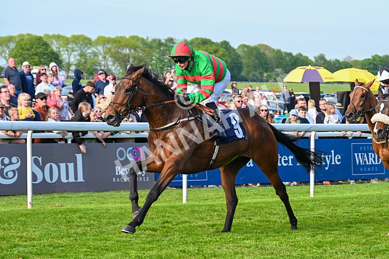 040526-Race 7-Lyrical Song-3716 - Race 7