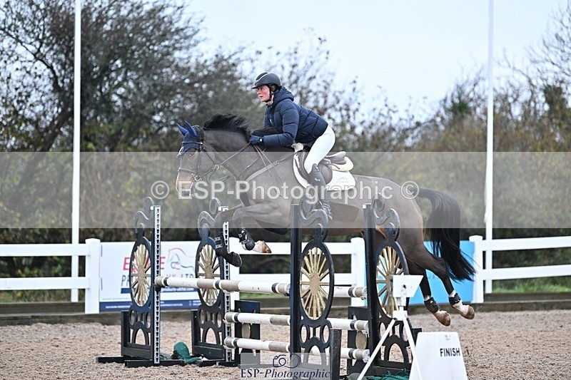 241127-095714-00117 - Cls 01A&B Brit Nov & 90cm Open