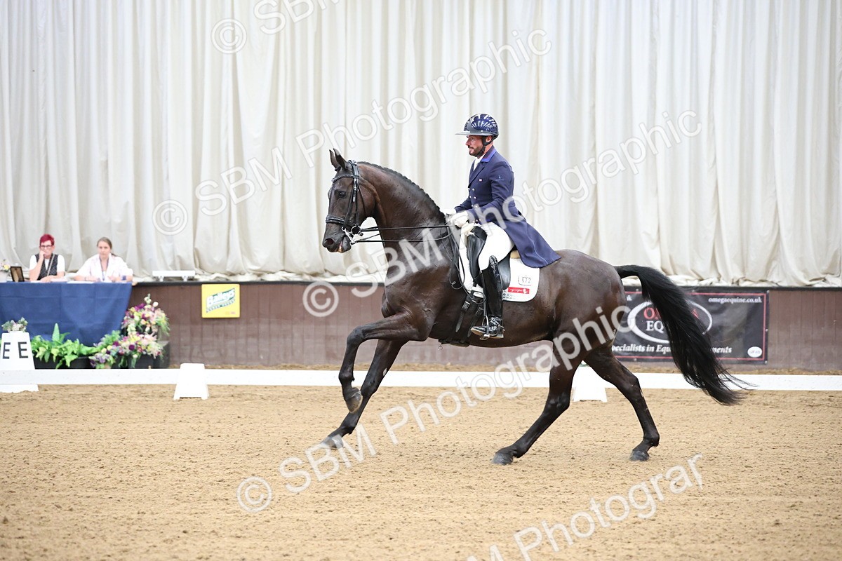 SBM_004326 - Class 9 - FEI Inter 1 Gold - 15.55-16.43