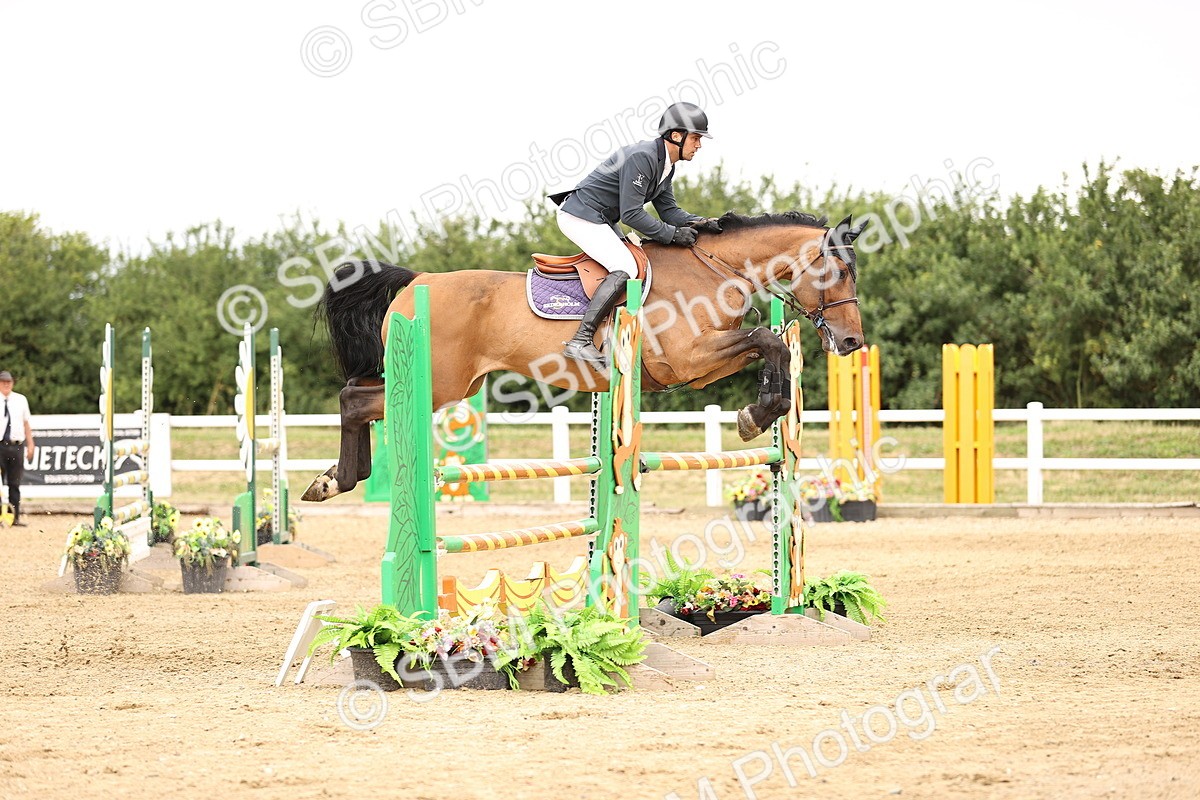 SBM_003344 - Class 21 - Senior Newcomers - 1.10m