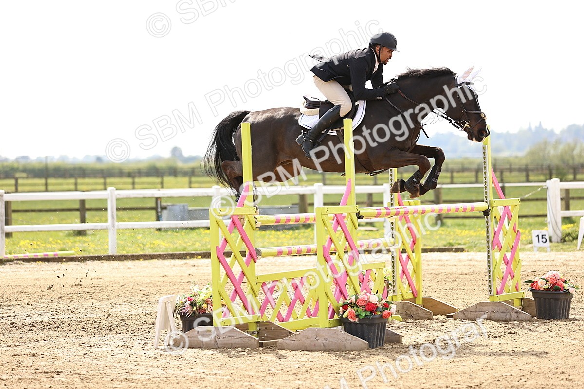  - Class 13 - Senior Foxhunter - 1.20m