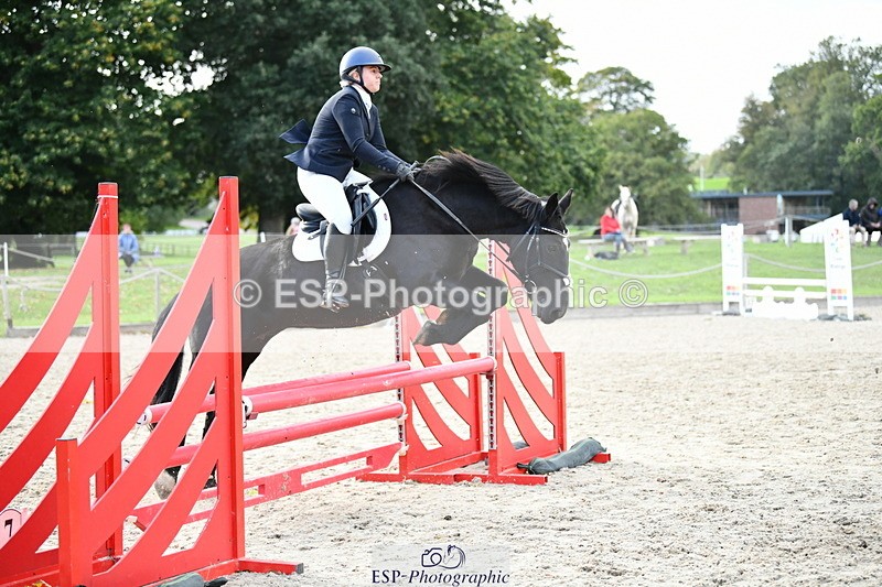 251004A-164542-02199 - Classes 10 & 11 80cm