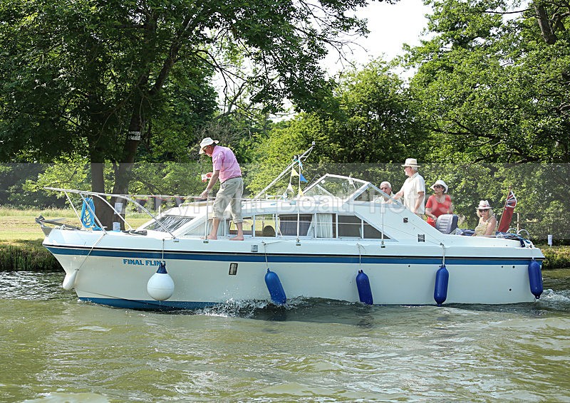 130705 FINAL FLING WT7A0092 - HENLEY ROYAL REGATTA - Friday 5th July 2013