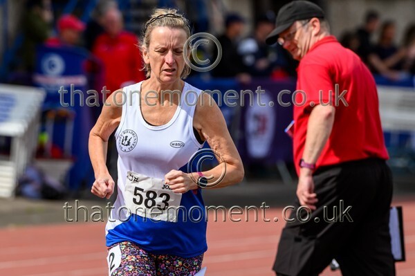 CEM26-924609 - Track Female Set One