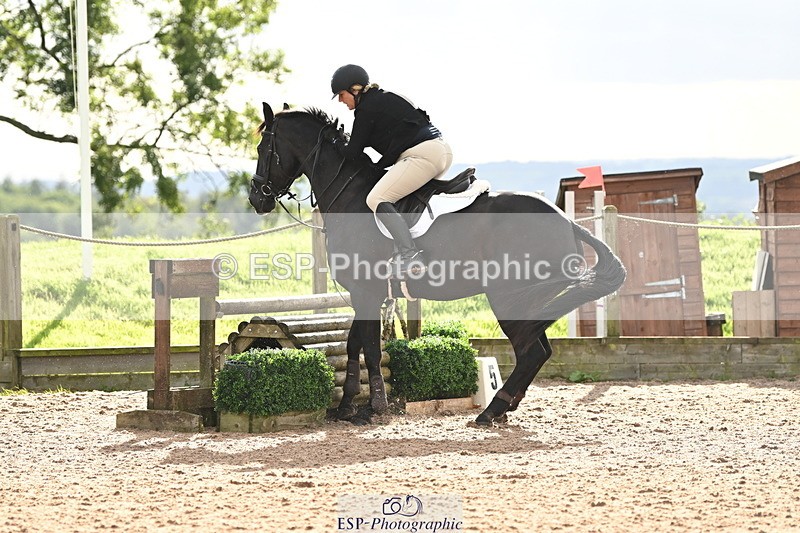 240912A-170345-02458 - Cls 7 Snr 90cm Open Speed Derby