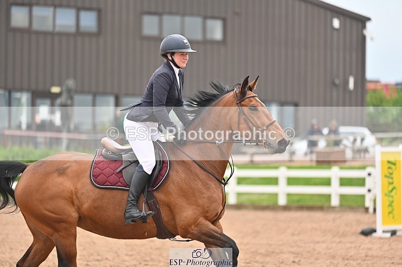 260508-091202-04356 - Cls 17 British Novice and 90cm Open