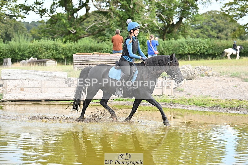 250821B-111517-00231 - Group B - Danielle