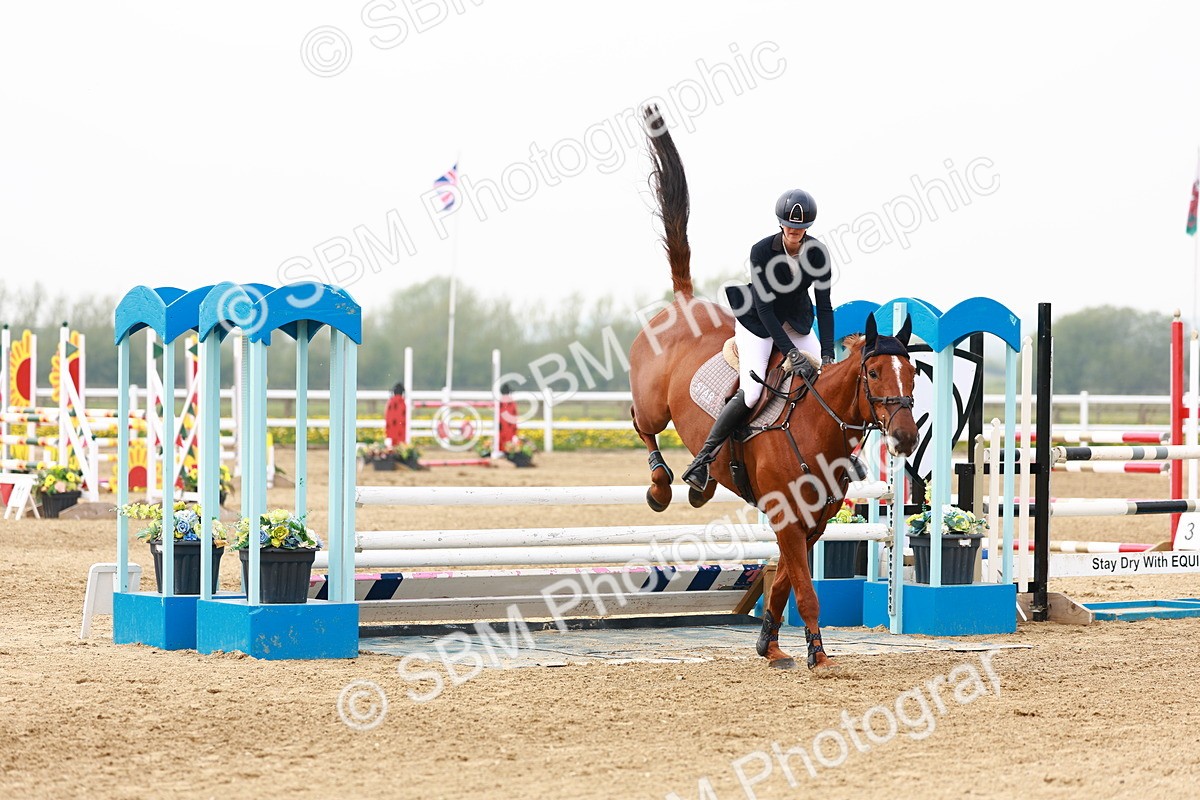  - Class 18 - Senior Newcomers - 1.10m