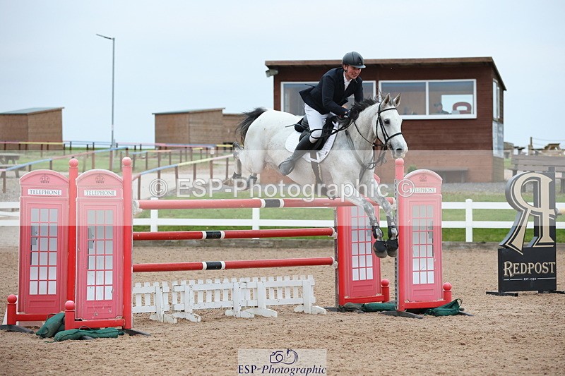 241101A-160847-03255 - FRI Cls 8 National 1.30m