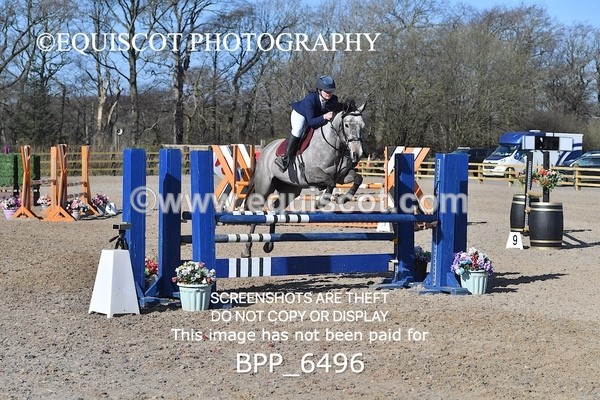 BPP_6496 - CLASS 10 SUN Newcomers/ 1m Open